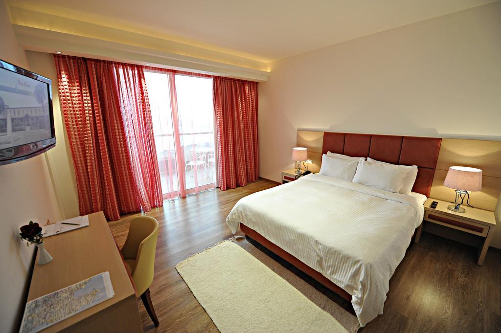 Belvedere Hotel Kalamata Room photo
