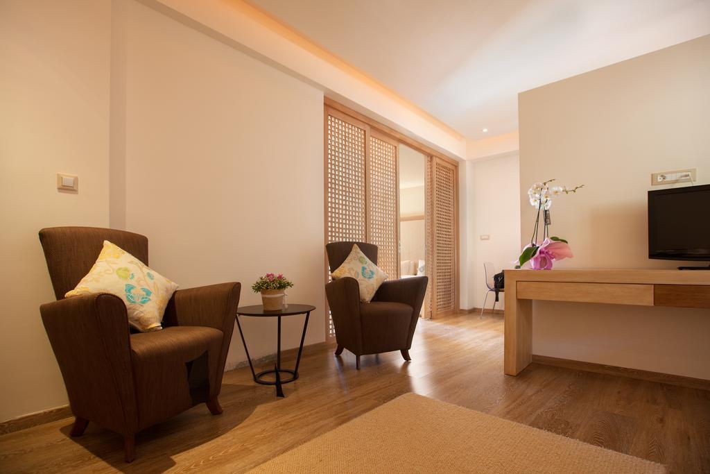 Belvedere Hotel Kalamata Room photo