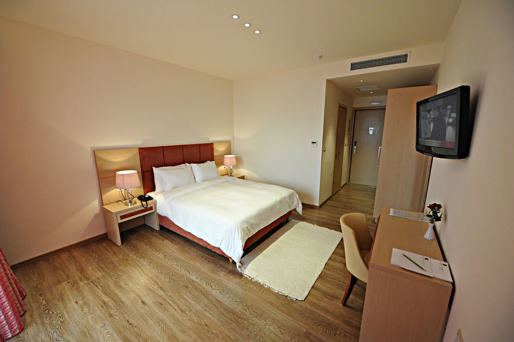 Belvedere Hotel Kalamata Exterior photo